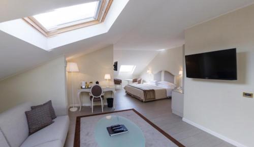 Suite - Attic