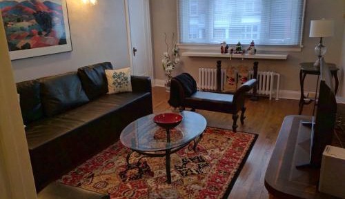 Family Room with Garden View