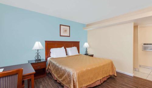 King Room - Non-Smoking