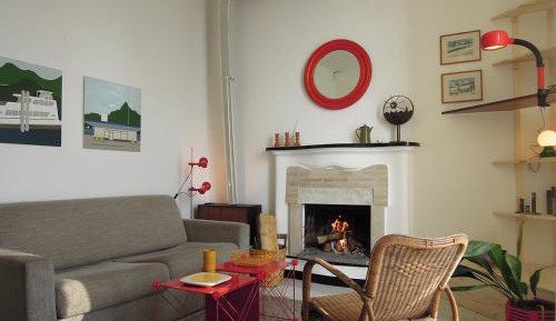 Apartment with Lake View