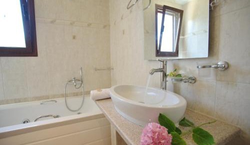 Villa with Private Pool (Primarossa)