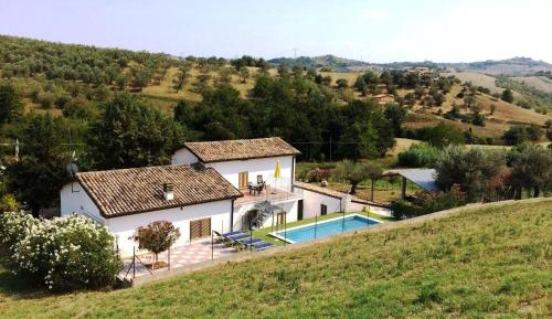 Three-Bedroom Holiday Home 