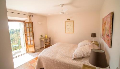 Double Room with Balcony and Sea View