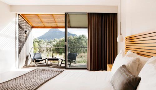 King Room with Mountain View