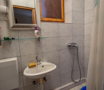 Twin Room with Private Bathroom