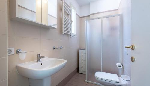 Three-Bedroom Apartment with Balcony
