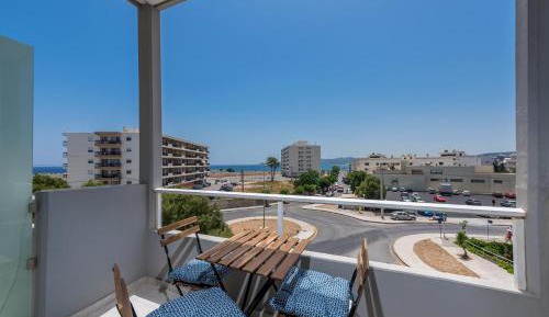 Studio Apartment with Sea View