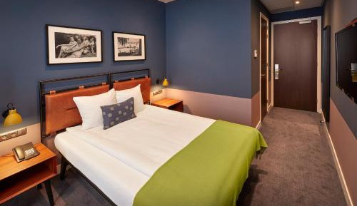 Deluxe Single Room