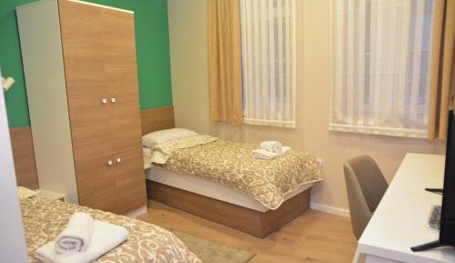 Standard Twin Room