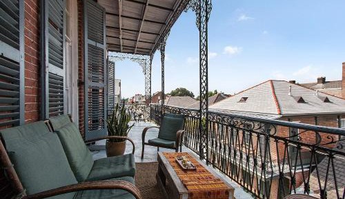 Studio with Balcony