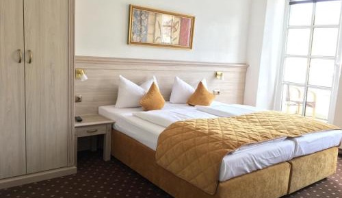 Classic Double Room with Balcony