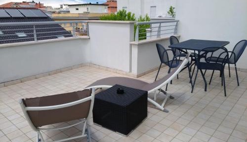 Studio with Balcony