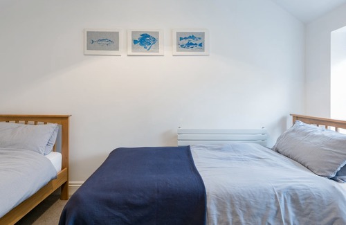 Whitstable Cabin | Dough Cottage, a Quiet, Stylish House in Central Whitstable