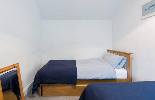 Whitstable Cabin | Dough Cottage, a Quiet, Stylish House in Central Whitstable