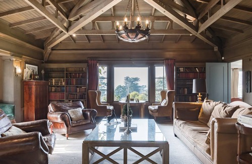 Stinson Beach Villa | The Lodge at Willow Camp