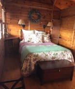 Mentone Cabin | Cupid’s Escape at Cupid’s Crest Cabins