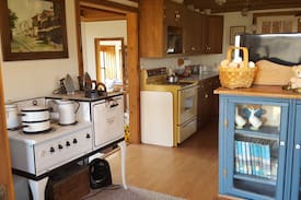 Bartlesville House | Cabin in the Woods, 10 minutes to Bartlesville