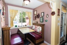 Roxbury House | Spacious Silver Lake Lodge - Sleeps 14