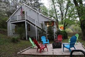 Robbinsville Cabin | Lone Duck Cottage