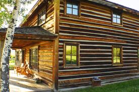White Sulphur Springs Cabin | Townsend Ranch Willow Creek Cabins