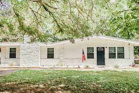 Columbus House | Modern Heroes House - Spacious Home for Families