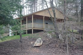 Haywood Cabin | Wild Wind Cottage - On Robinson River Trout Stream