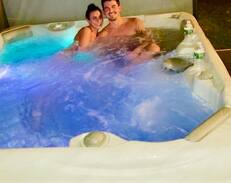 Athens Villa | Bassinova-on-Hudson With Infinity Pool and Spa