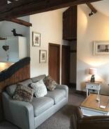 York Cabin | 4 The Stables ( Skipbridge Farm) Cottage nr York