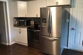 Leitchfield House | Hip 2 Bedroom Home in Leitchfield