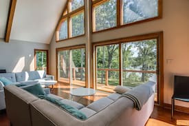 Mount Holly House | Stunning Lake House Retreat on the Potomac River
