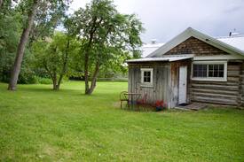 Cameron Cabin | FX Ranch Rustic Pioneer Cabin