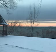 Niagara County House | Lazy Lake Daze - Waterfront Property