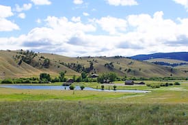 White Sulphur Springs Cabin | Townsend Ranch Willow Creek Cabins