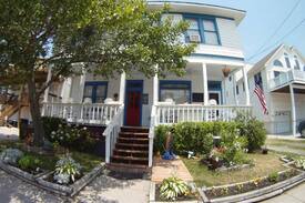 Sea Isle City House | DiGenni's Centennial Guest House- Room #4