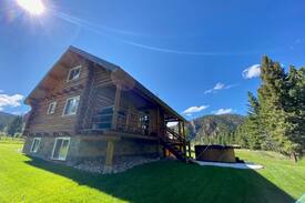 Philipsburg Cabin | Stony Creek Lodge on World Famous Rock Creek, MT