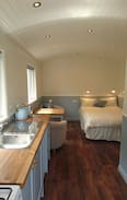 MacGillycuddy's Reeks House | Shepherd's Hut - Glamping in the Ring of Kerry
