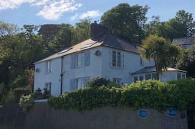 Menai Bridge Cabin | Bay Tree Cottage- Menai Bridge, Anglesey