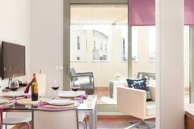 Eixample Apartment | Letsgo La Ramblas with private Terrace 4pax