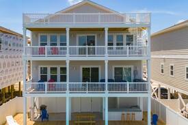Holden Beach House | Summer Salt BRAND NEW LUXURY BEACH HOUSE PRIVATE POOL, ELEVATOR, POOL TABLE MINUTES FROM THE BEACH