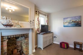 Broadstairs House | The Boat house, Broadstairs sleeps 4 by the Sea