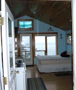 Oceanside Apartment | Heart Of The Hill #A - BigViews