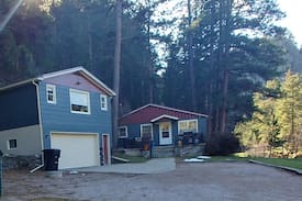 Rapid City Cabin | Hideaway on Bridge Lane