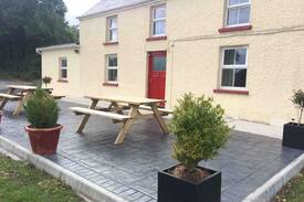 Castlemaine Other | Cronin's Farmhouse