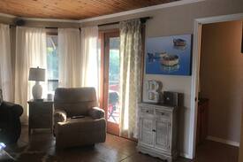Natchitoches Cabin | Bird's Nest on the Cane- In town, private, on lake