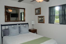 Shreveport Cabin | Duck Dive Cottage on Cross Lake