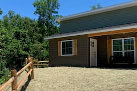Trenton Cabin | Huckleberry Cottage "cottage with a view"