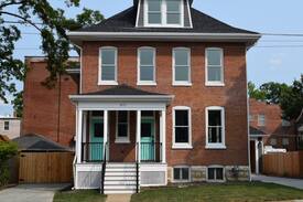 Washington House | Cedar House, Suite B