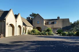 Healdsburg House | Stay on Pony Ranch Vineyard Estate