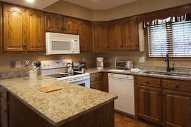 Blowing Rock Apartment | Poplar 2 Chetola Resort - 3 BR Condo with access to full resort amenities including heated indoor pool and fitness center.