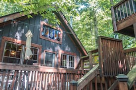 Kingston Springs House | The Sanctuary Treehouse-Style Cabin
